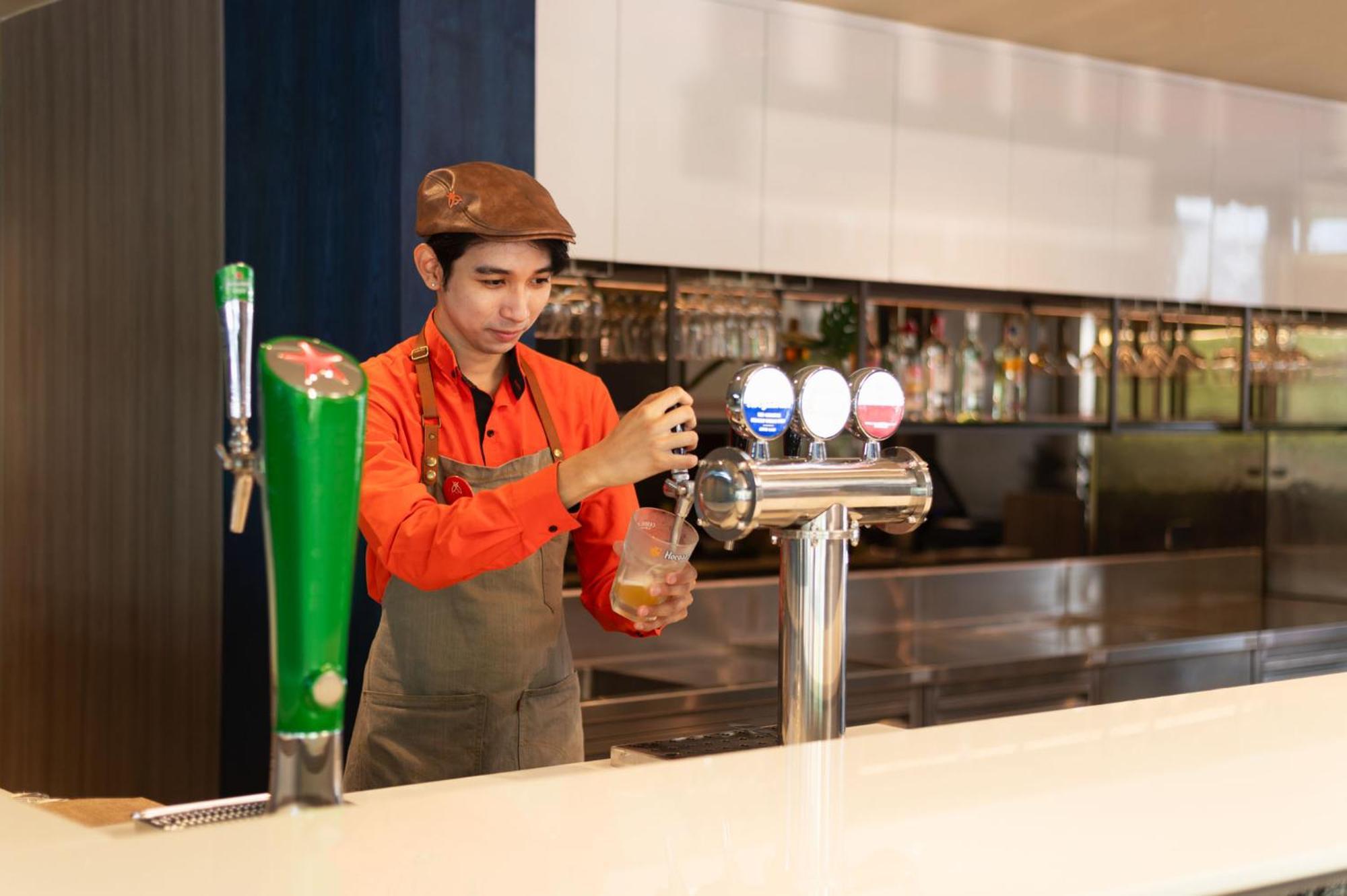 Lumen Bangkok Udomsuk Station Hotel Luaran gambar